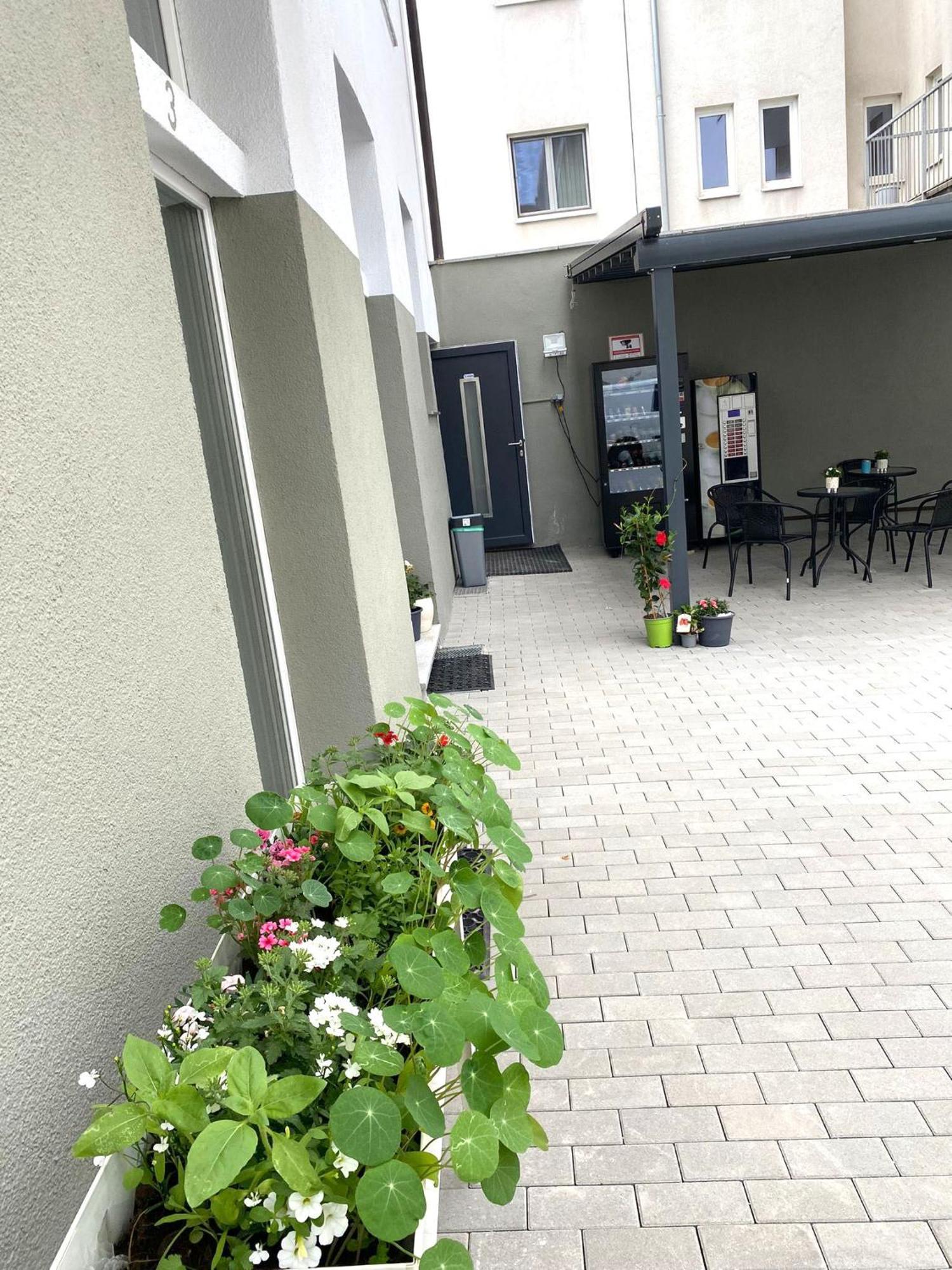 Hostel Linzer City Exterior foto
